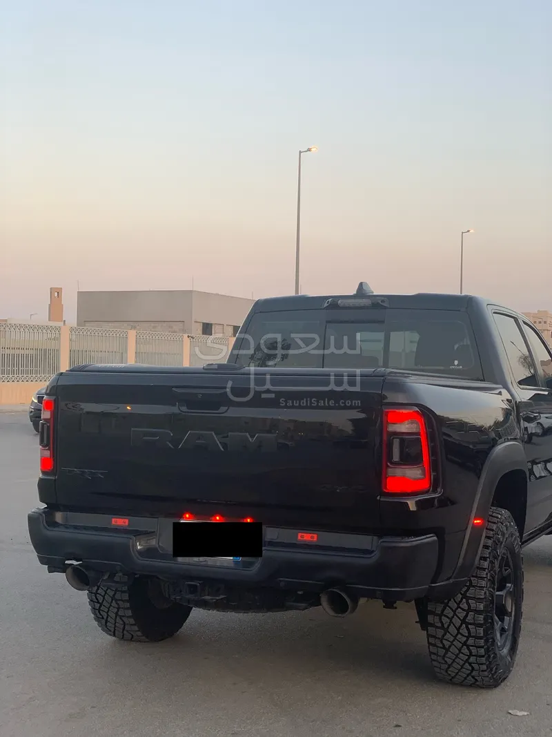 2022 دودج رام تي ار اكس