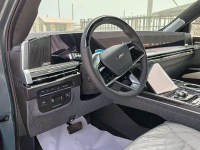 2026 كاديلاك اسكاليد في