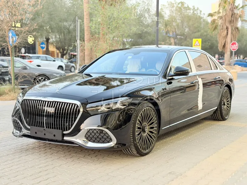 2027 مرسيدس - بنز إس 580 مايباخ