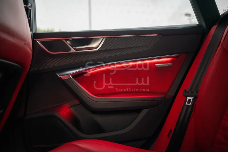 2021 اودي ار اس 7