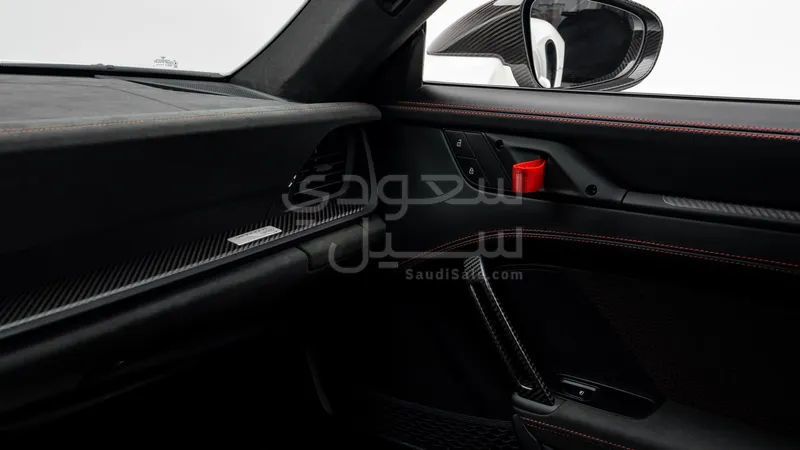 2025 بورش 911 جي تي 3 ار اس
