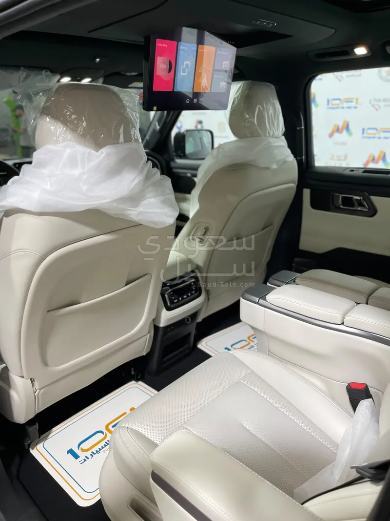 2027 روكس 01
