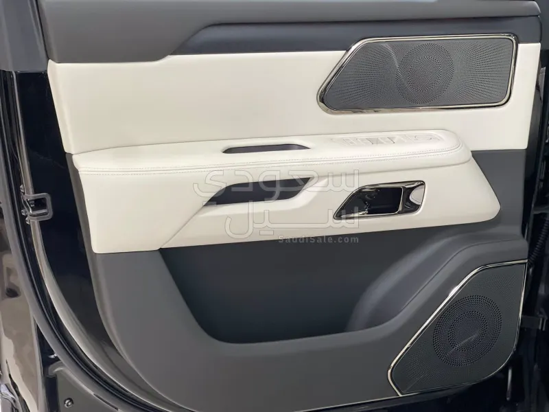 2027 روكس 01