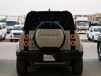 2026 لاند روفر ديفيندر 110 اتش اس اي