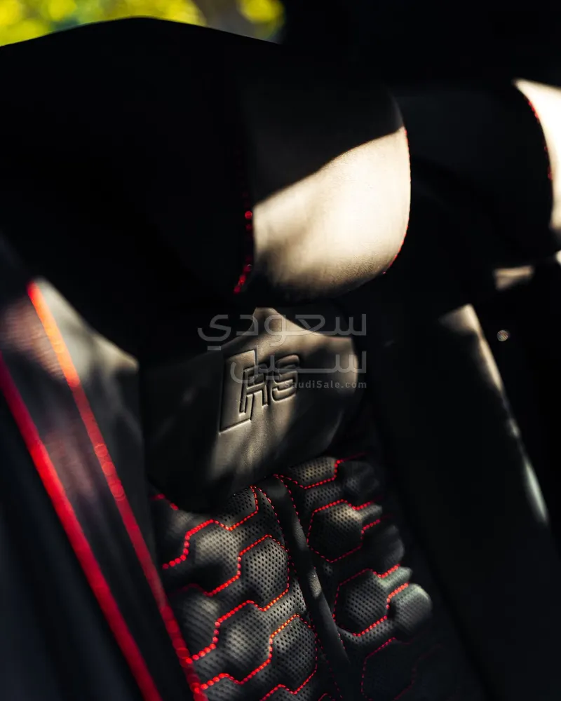 2023 اودي كيو 8 أر إس