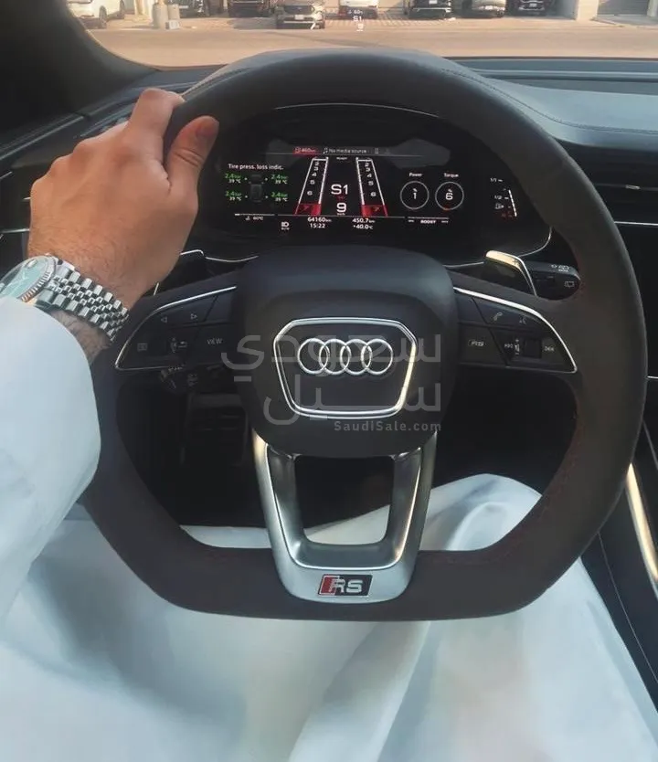 2022 اودي ار اس كيو 8