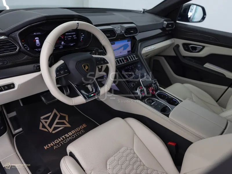 2022 لمبرجيني اوروس
