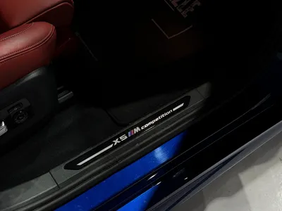 2020 بي ام دبليو الفئة اكس 5 إم كومبيتيشن