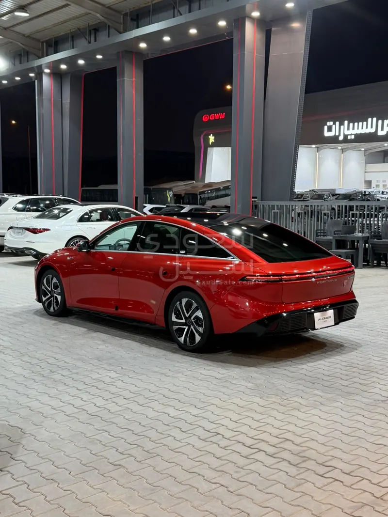2027 فور ثينج اس٧ ريف