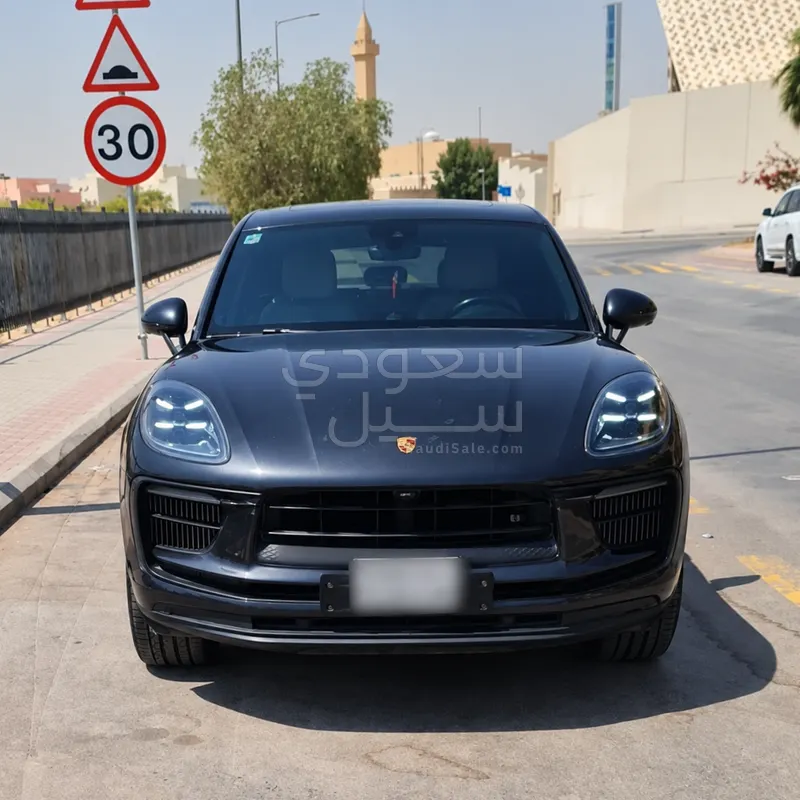 2024 بورش ماكان اس