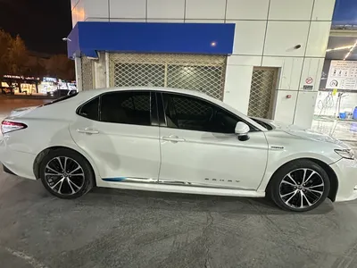 2019 تويوتا كامري ال اي