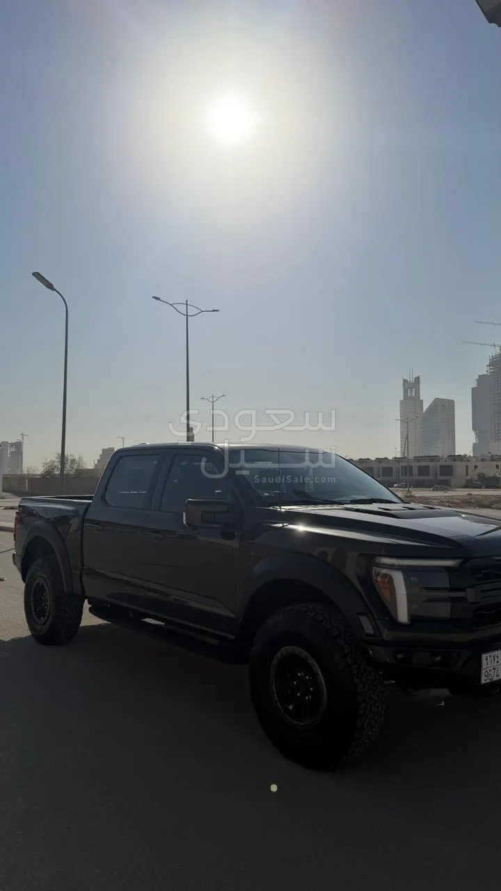 2025 فورد اف 150 رابتور