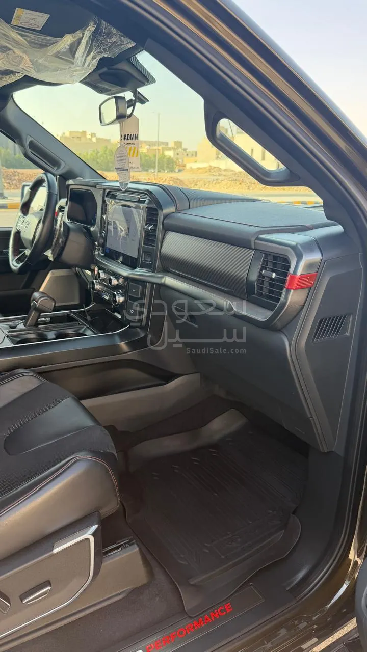 2025 فورد اف 150 رابتور