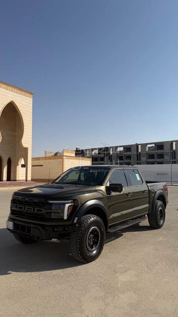 2025 فورد اف 150 رابتور