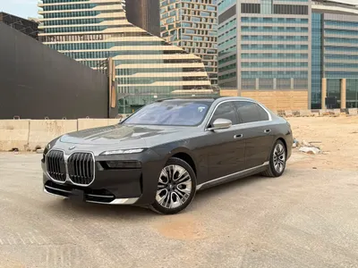 2024 بي ام دبليو الفئة السابعة 735 إل أي