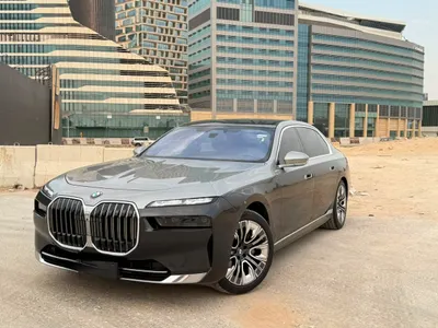 2024 بي ام دبليو الفئة السابعة 735 إل أي