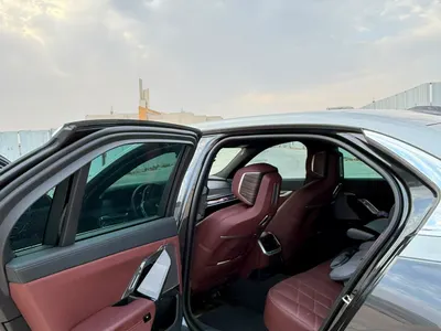 2024 بي ام دبليو الفئة السابعة 735 إل أي