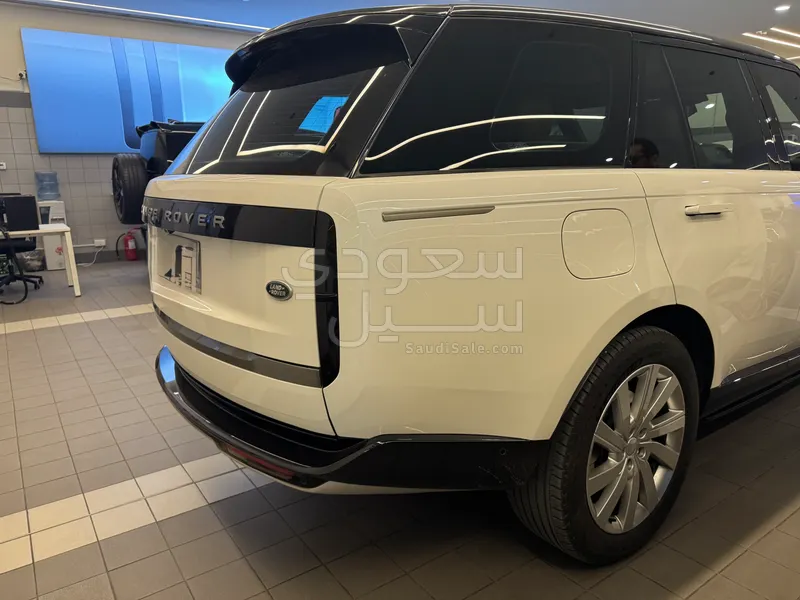 2023 لاند روفر رينج روفر فوج اس اي