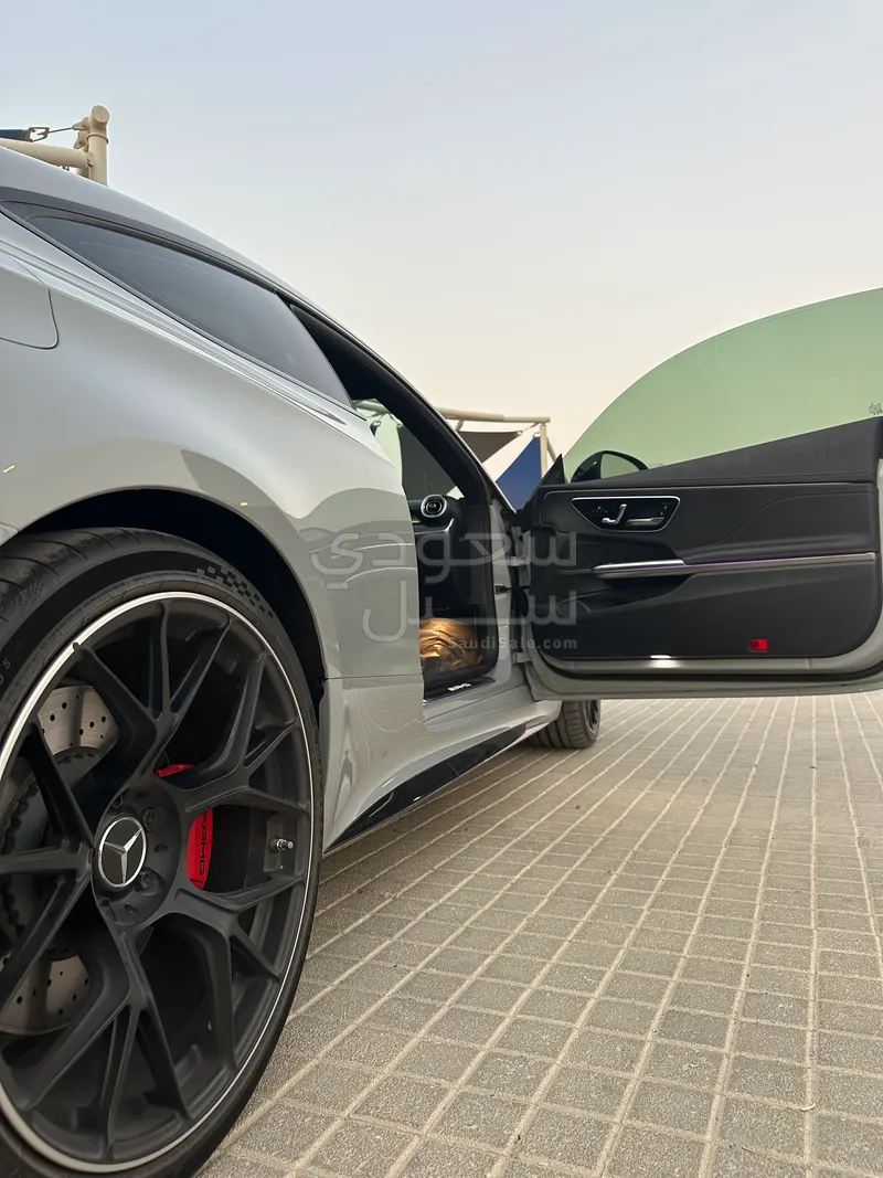 2025 مرسيدس - بنز سي إل إي 53