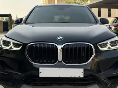 2022 بي ام دبليو الفئة اكس 1