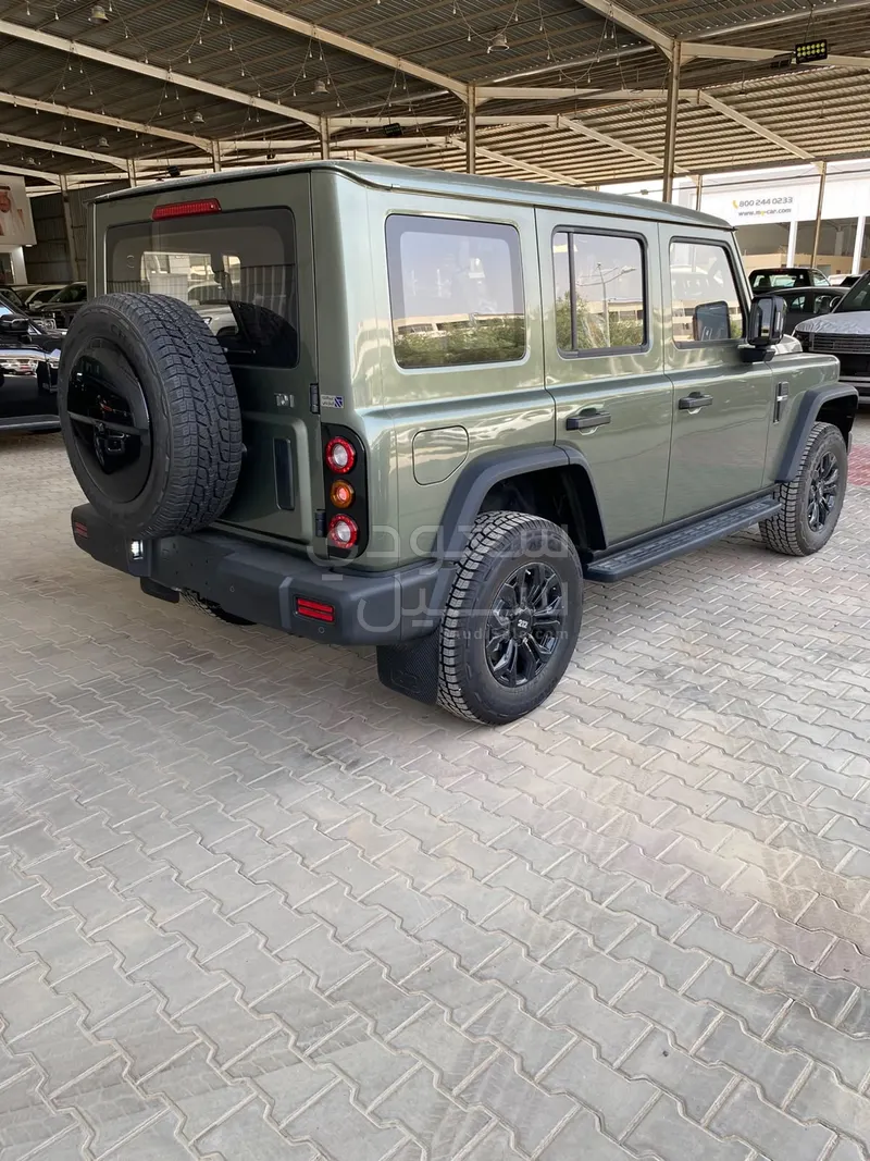 2027 باو 212 T01