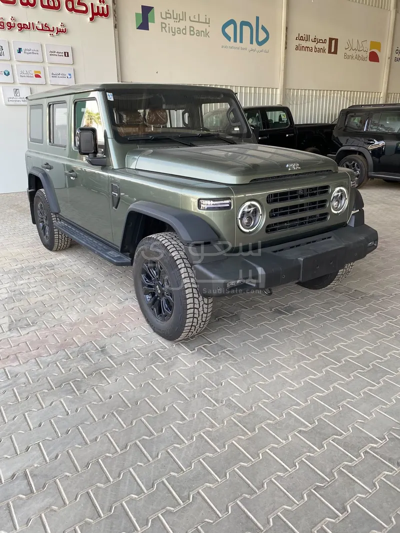 2027 باو 212 T01