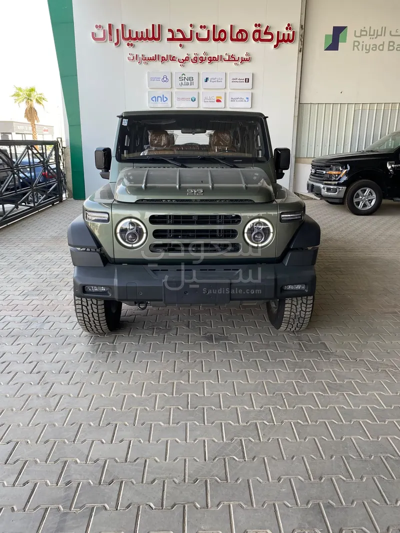 2027 باو 212 T01