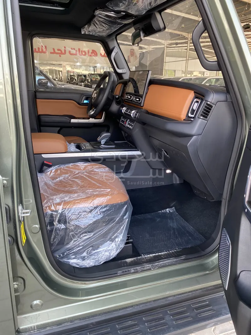 2027 باو 212 T01