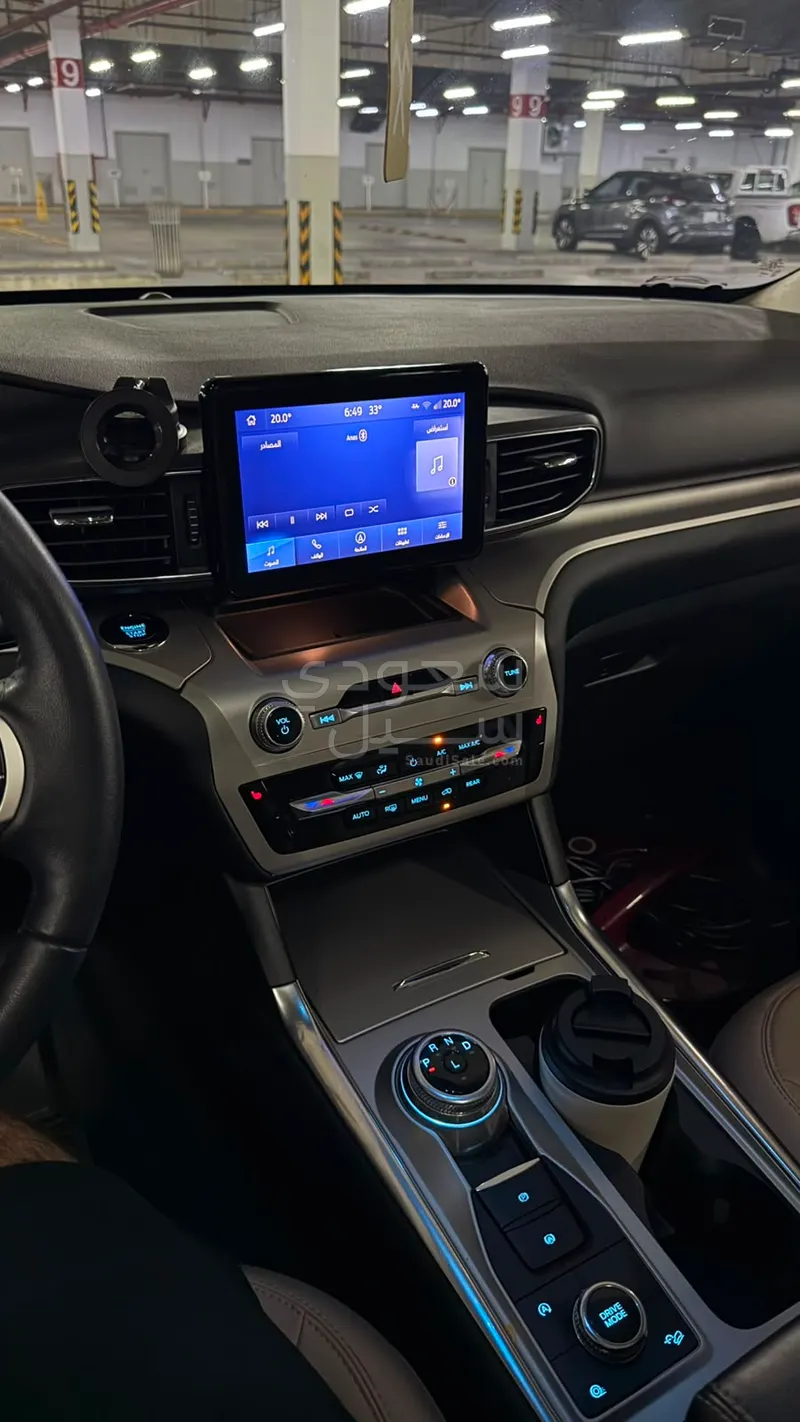 2023 فورد اكسبلورر اكس ال اس
