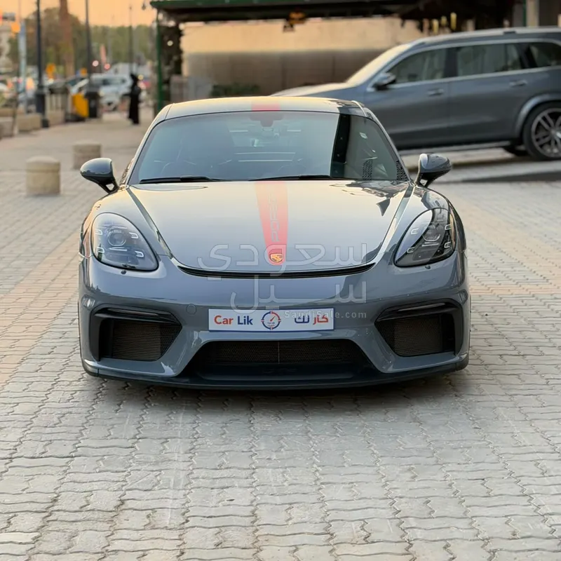 2023 بورش 911 جي تي 4