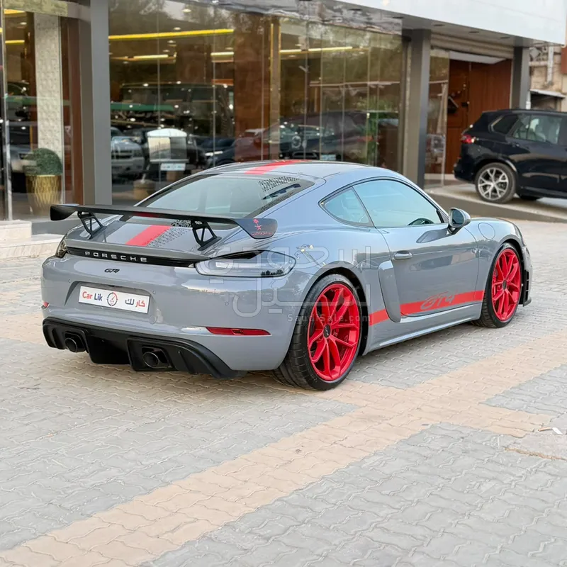2023 بورش 911 جي تي 4