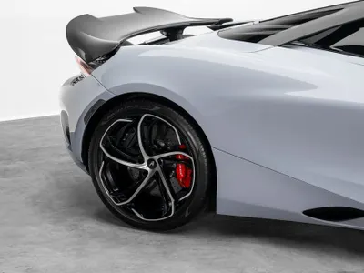 2024 مكلارين إس 750