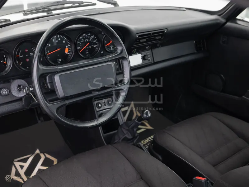 1986 بورش 911 كاريرا
