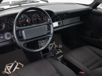 1986 بورش 911 كاريرا