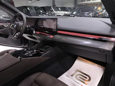 2027 بي ام دبليو الفئة الخامسة 530 إم كت
