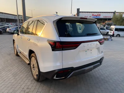 2026 لكزس إل إكس 600 BB