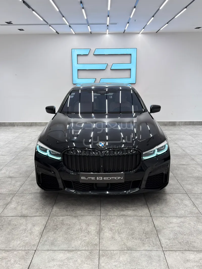 2022 بي ام دبليو الفئة السابعة 730 إل أي