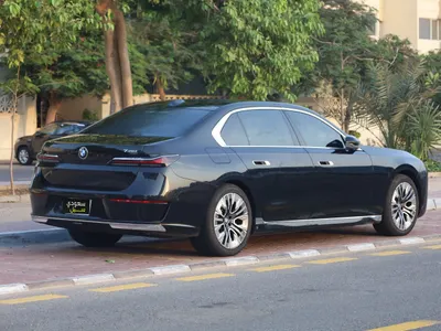 2026 بي ام دبليو الفئة السابعة 735أي