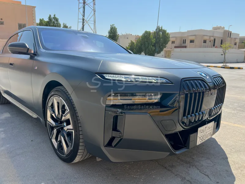 2023 بي ام دبليو الفئة السابعة 760أي