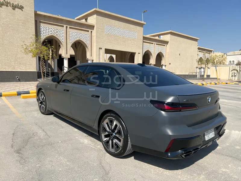 2023 بي ام دبليو الفئة السابعة 760أي