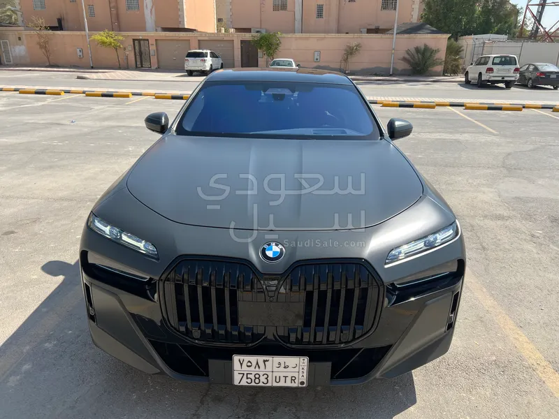 2023 بي ام دبليو الفئة السابعة 760أي