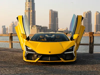 2025 لمبرجيني ريفويلتو