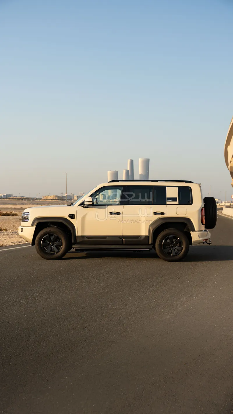 2026 بي واي دي ليوبارد 5