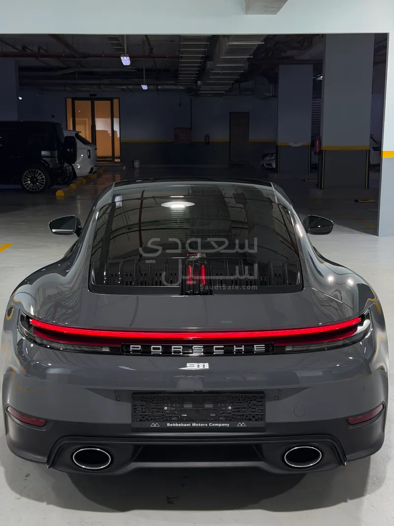 2025 بورش 911 كاريرا