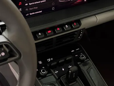 2025 بورش 911 كاريرا