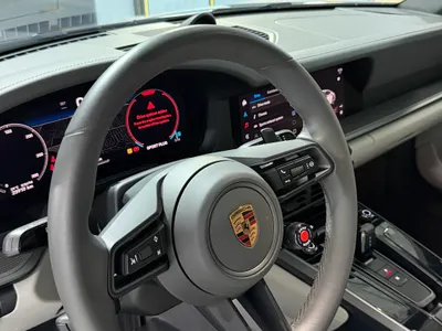 2025 بورش 911 كاريرا