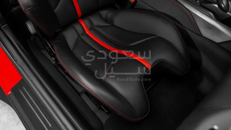 2016 فيراري اف 12 تي دي اف
