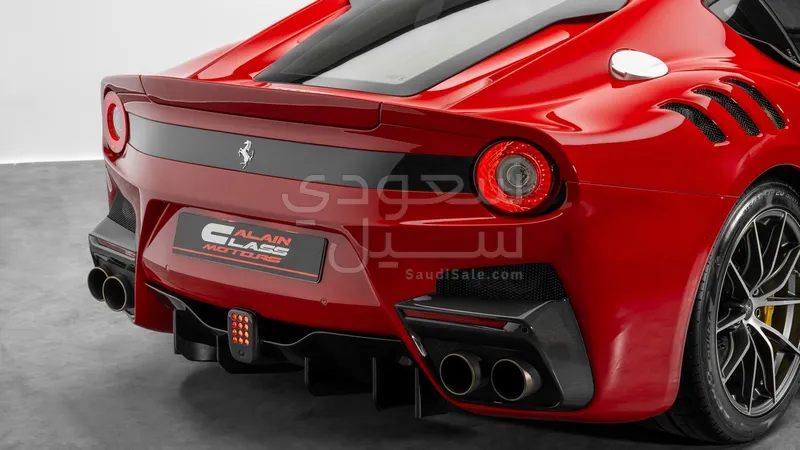 2016 فيراري اف 12 تي دي اف