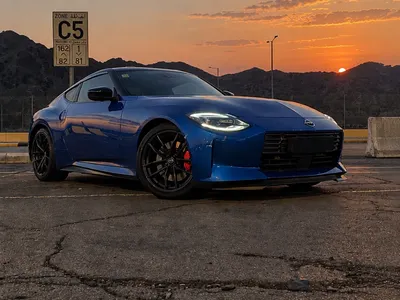 2023 نيسان زد 400