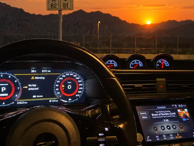 2023 نيسان زد 400
